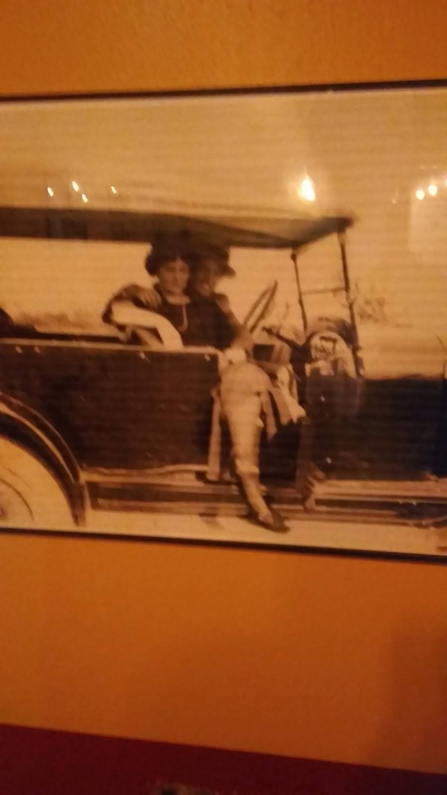 Capones Hoagies | restaurant | 116 W 7th St, Newkirk, OK 74647, USA | 5803629044 OR +1 580-362-9044