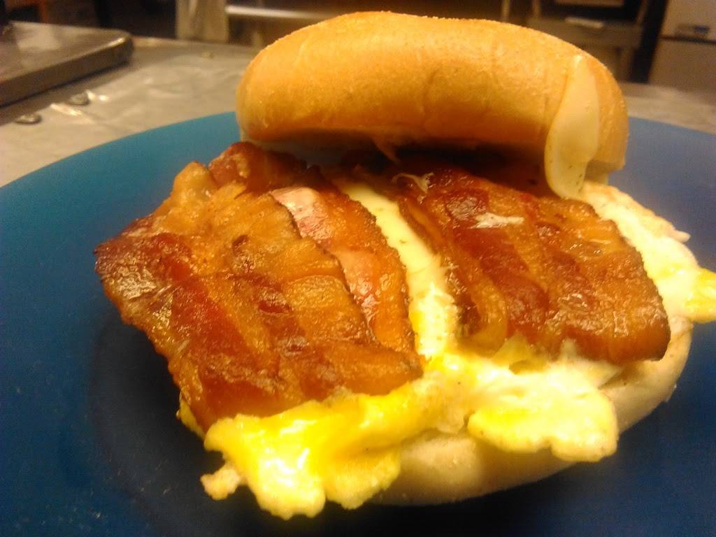 University Grill & Pizza | restaurant | 712 Commonwealth Avenue #1, Boston, MA 02215, USA | 6172477120 OR +1 617-247-7120