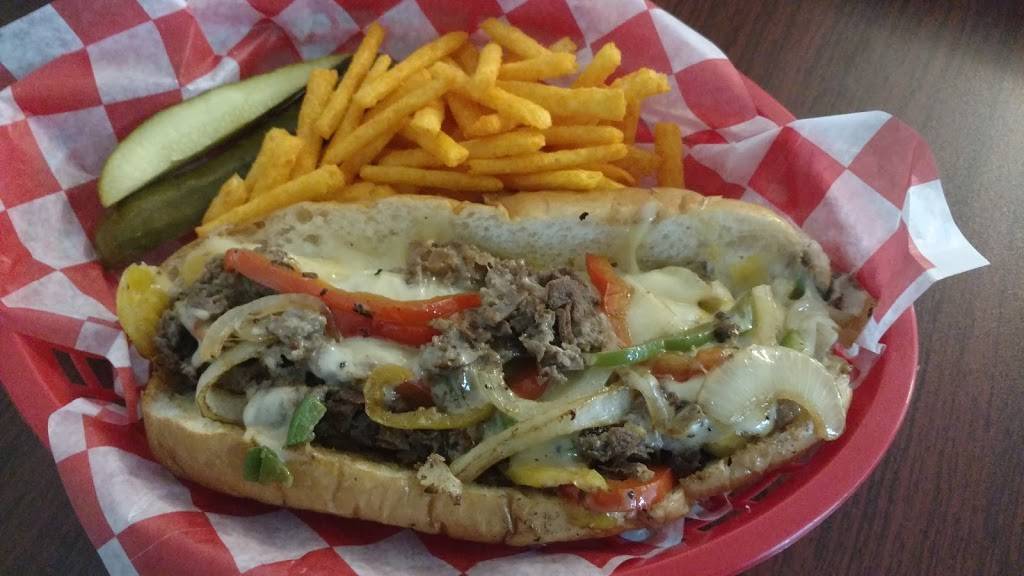 The Dilly Deli | restaurant | 1117 E Court St, Seguin, TX 78155, USA | 8304915027 OR +1 830-491-5027