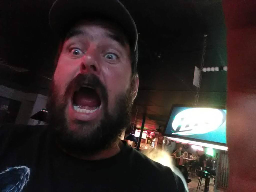 J RS Bar & Billiards | restaurant | 829 S Kingshighway, Cape Girardeau, MO 63701, USA | 5738032750 OR +1 573-803-2750