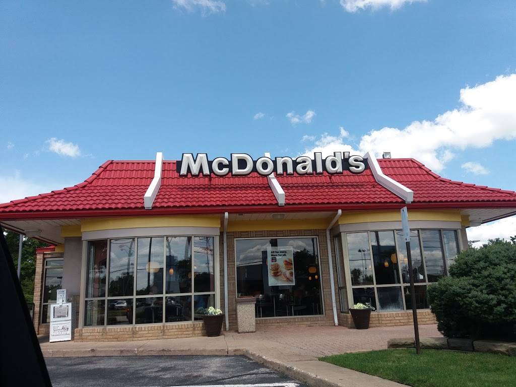 McDonalds | cafe | 6225 Mayfield Rd, Mayfield Heights, OH 44124, USA | 4404616055 OR +1 440-461-6055