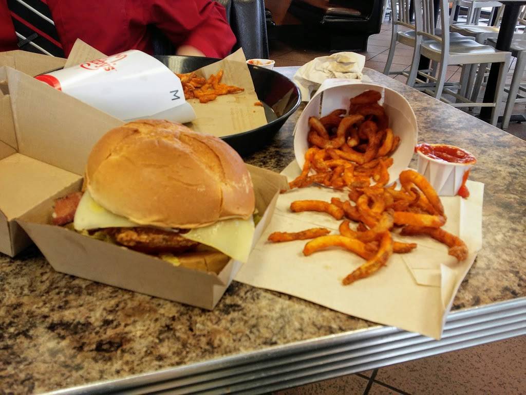 Arbys | meal takeaway | 8900 W Central Ave, Wichita, KS 67212, USA | 3167731915 OR +1 316-773-1915