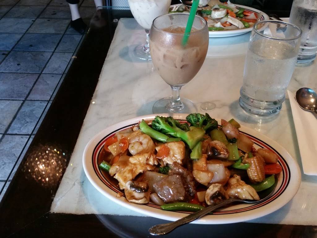 Saigon Kitchen | restaurant | 249 E Main St, Monroe, WA 98272, USA | 3607946612 OR +1 360-794-6612