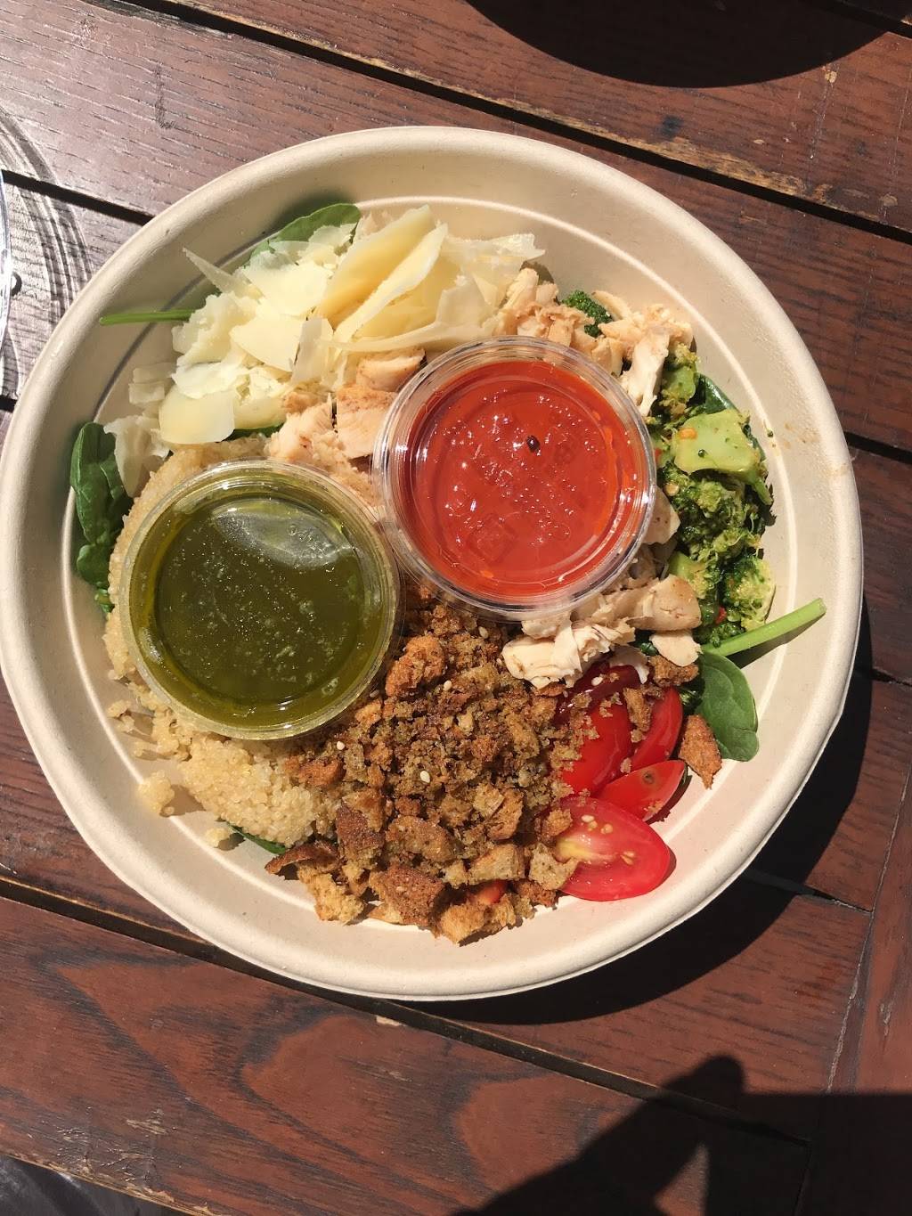 sweetgreen | restaurant | 2905 District Ave, Fairfax, VA 22031, USA | 7039927892 OR +1 703-992-7892