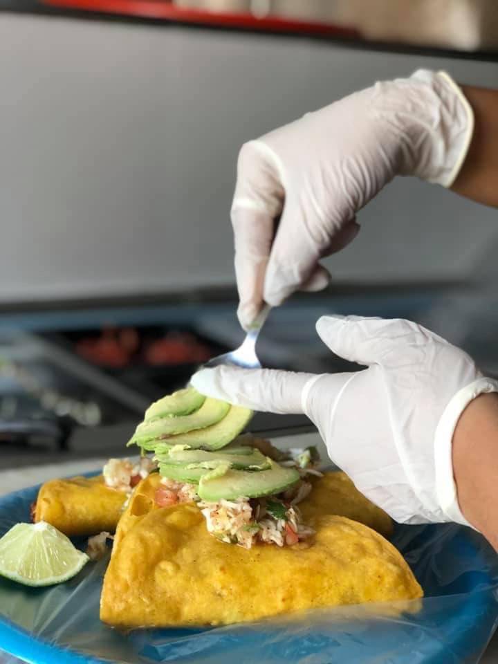 Mariscos el malecón 1 | restaurant | 830 Federal Blvd, Denver, CO 80204, USA | 7205508671 OR +1 720-550-8671