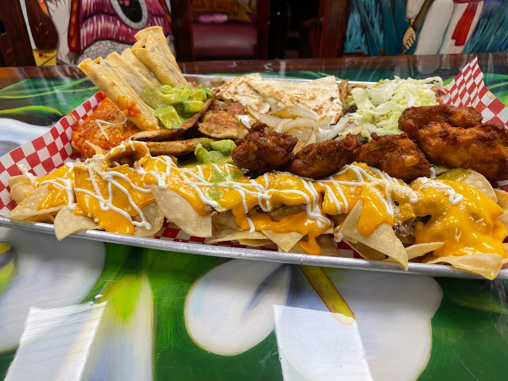 El Palacio Azteca | restaurant | 1551 Hyde Park Rd, Essex, MD 21221, USA | 4432317728 OR +1 443-231-7728