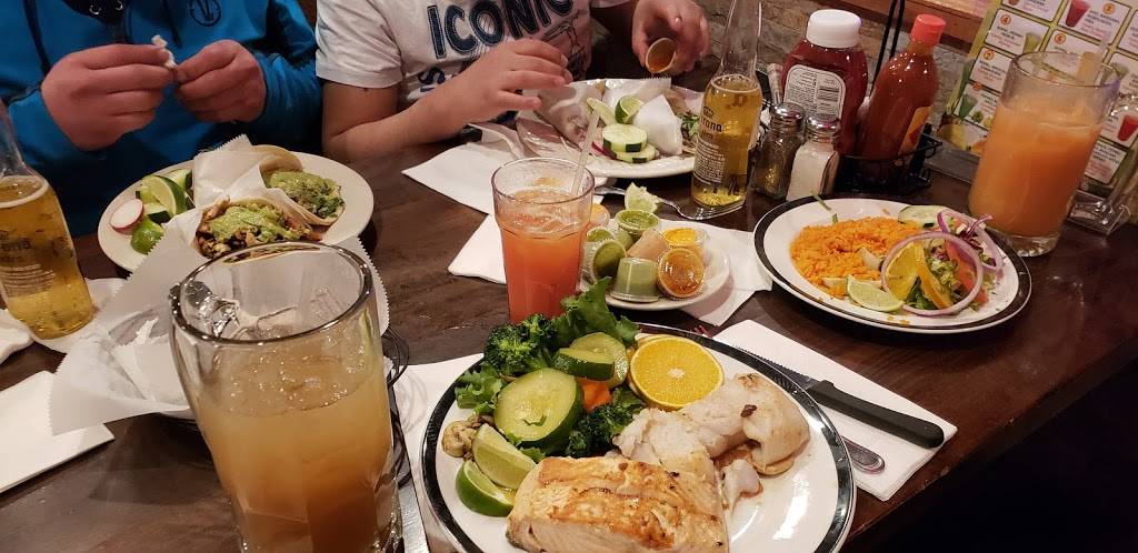 Los Tres Potrillos | restaurant | 111-16 Roosevelt Ave, Corona, NY 11368, USA | 7185051533 OR +1 718-505-1533