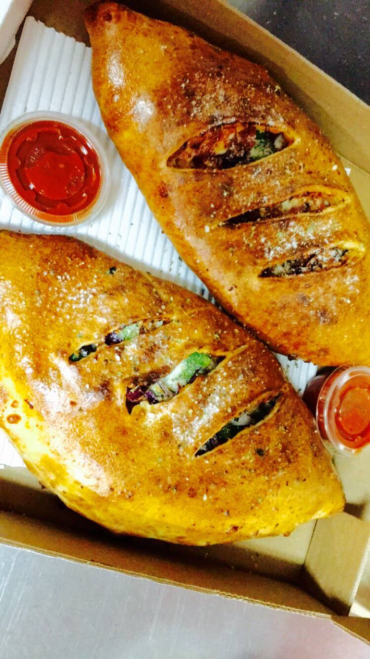 Titos Pizza | restaurant | 7 Market St, Paris, ON N3L 3A3, Canada | 5194429600 OR +1 519-442-9600
