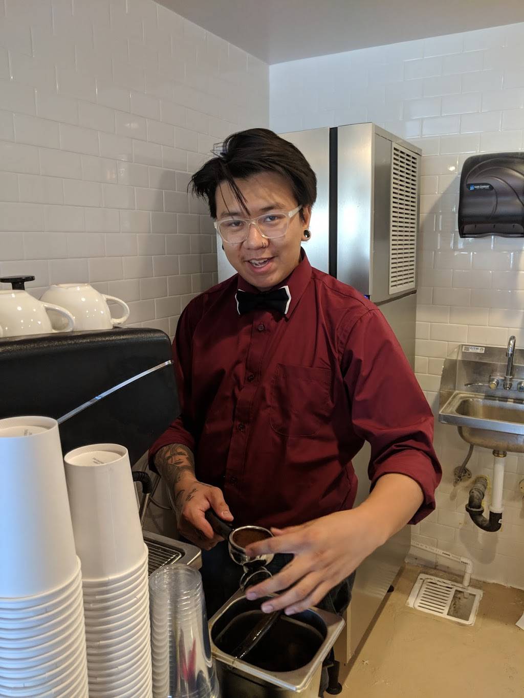 Mo Pho Mi | restaurant | 1525 Mesa Verde Dr E #114, Costa Mesa, CA 92626, USA | 7147140300 OR +1 714-714-0300