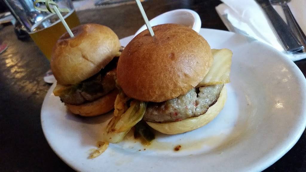 Dive Bar | restaurant | 732 Amsterdam Ave, New York, NY 10025, USA | 2127494358 OR +1 212-749-4358