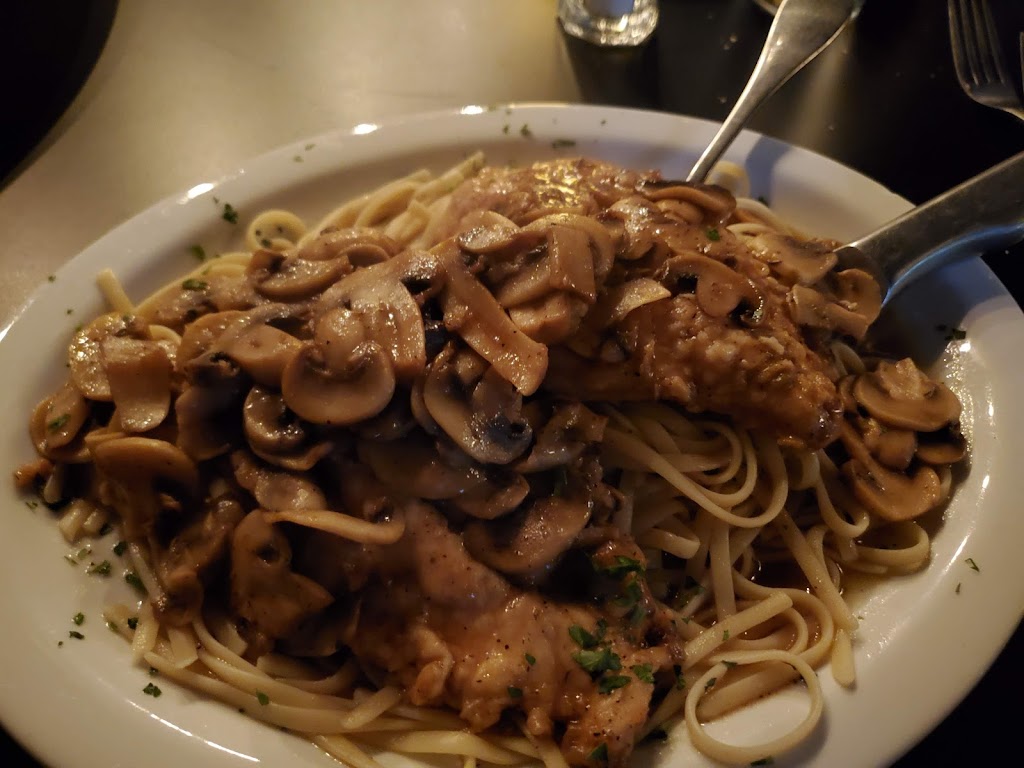 Capri Lounge & Grill | night club | 131 Market St, Willow Springs, IL 60480, USA | 7083305378 OR +1 708-330-5378