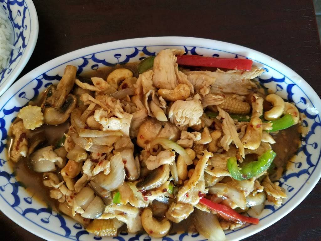 Chili Thai Restaurant | restaurant | 3712 9th St SW, Puyallup, WA 98373, USA | 2538647005 OR +1 253-864-7005