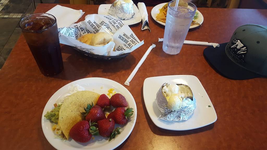 Sizzler | restaurant | 4762 W Florida Ave, Hemet, CA 92545, USA | 9516582428 OR +1 951-658-2428