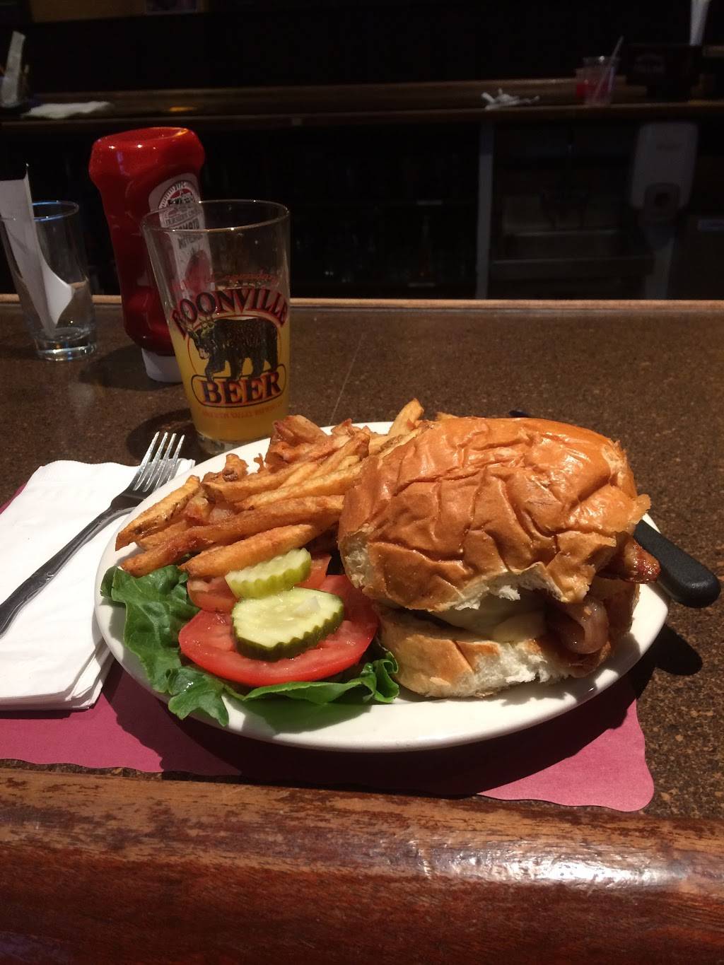 Geraghtys Pub | restaurant | 148 W Broad St, Burlington, NJ 08016, USA | 6093861121 OR +1 609-386-1121