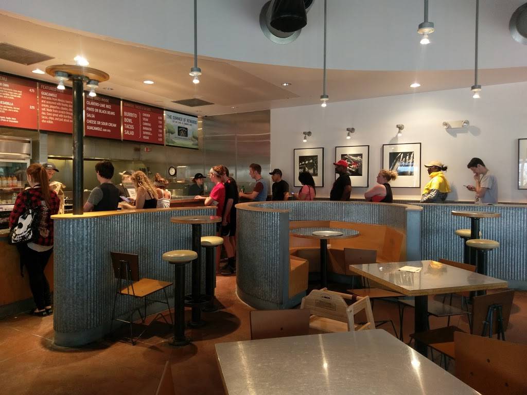 Chipotle Mexican Grill | restaurant | 9430C Colerain Ave, Cincinnati, OH 45251, USA | 5133852156 OR +1 513-385-2156