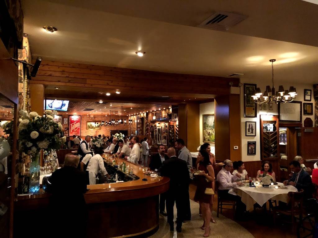 Erie Cafe | restaurant | 536 W Erie St, Chicago, IL 60654, USA | 3122662300 OR +1 312-266-2300