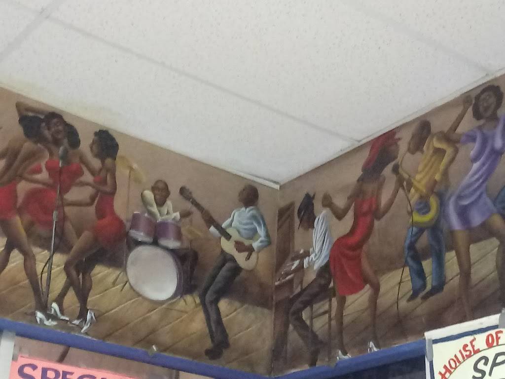 Tonys Carryouts | restaurant | 101 E 47th St, Chicago, IL 60653, USA | 7732855235 OR +1 773-285-5235