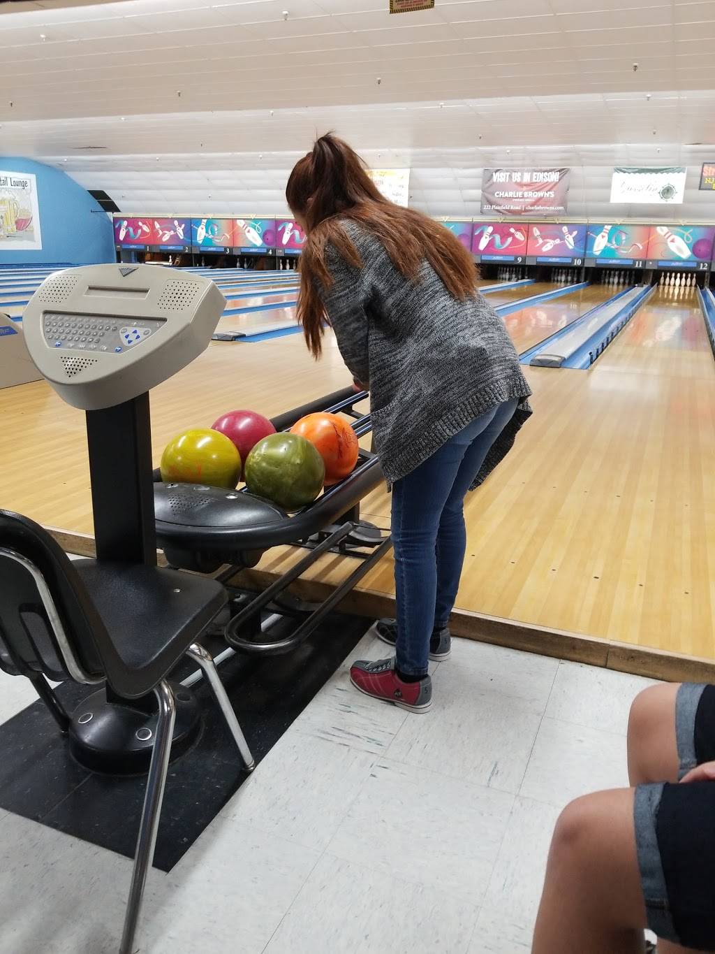 Woodbridge Bowling Center | meal takeaway | 346 Main St #1226, Woodbridge, NJ 07095, USA | 7326344520 OR +1 732-634-4520