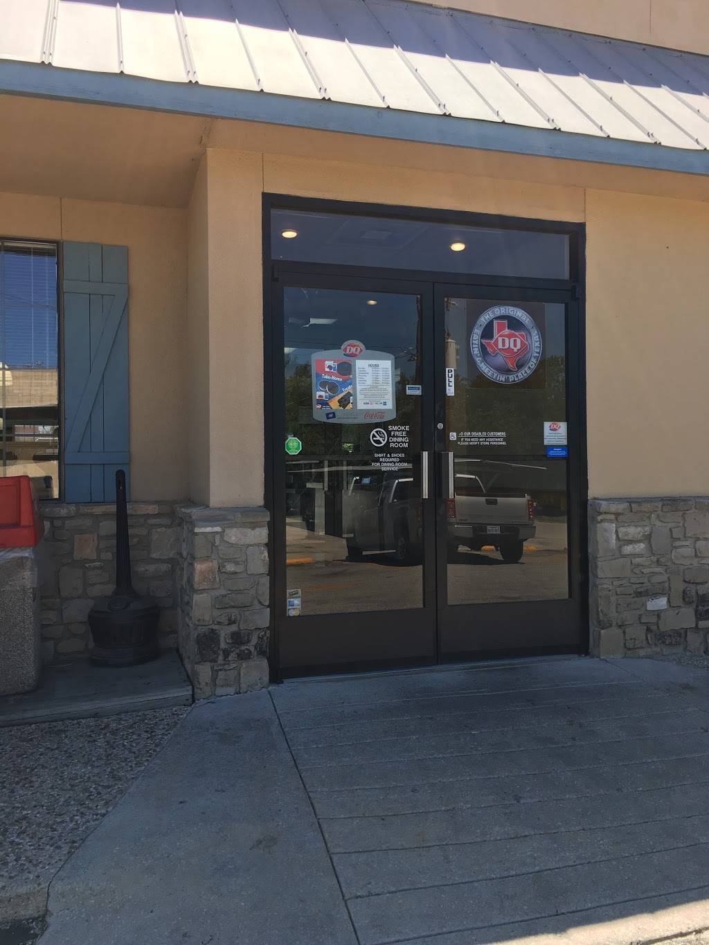 Dairy Queen Store | restaurant | 421 TX-16, Bandera, TX 78003, USA | 8307963595 OR +1 830-796-3595