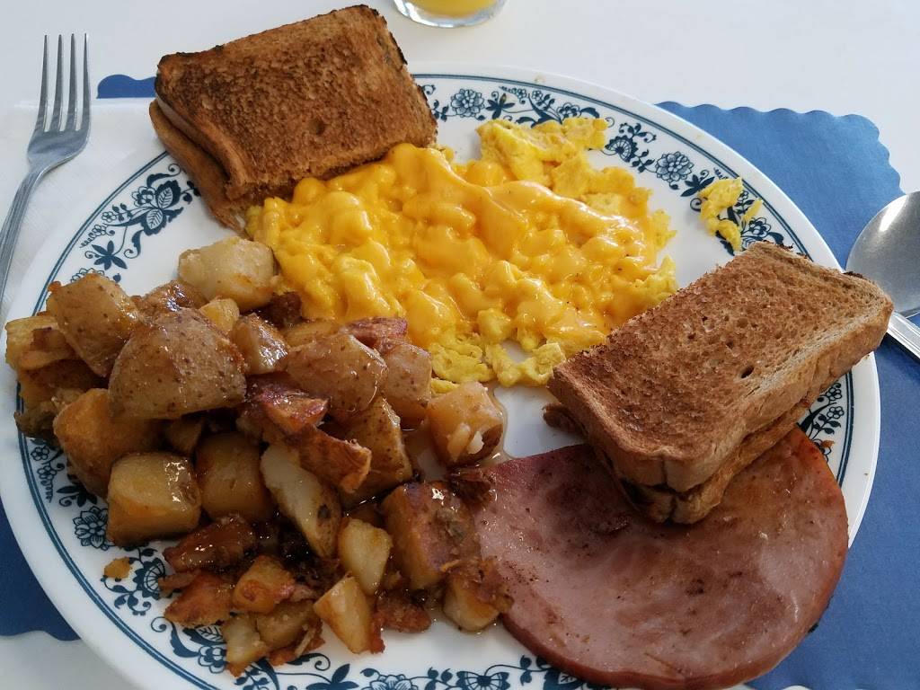 The Blueberry Muffin Restaurant | restaurant | 1769 White Mountain Hwy, North Conway, NH 03860, USA | 6033565736 OR +1 603-356-5736