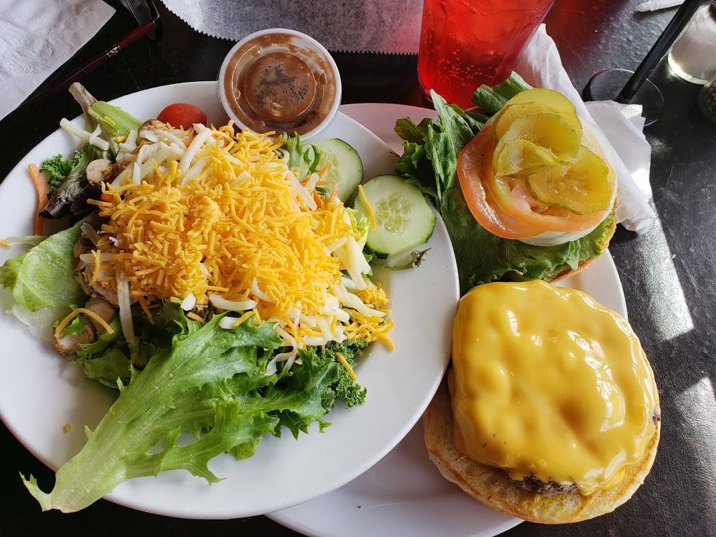 Sandy McGees Restaurant | restaurant | 314 Morton St, Richmond, TX 77469, USA | 2813449393 OR +1 281-344-9393