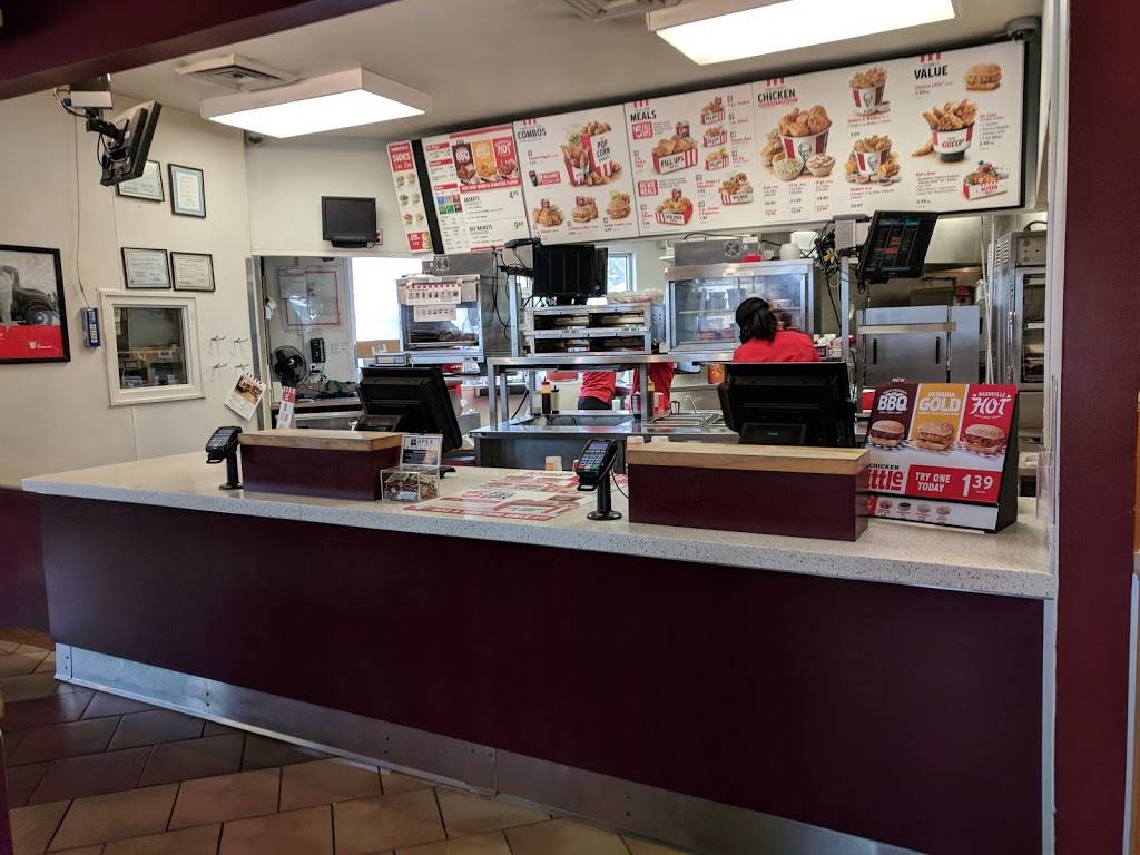KFC | restaurant | 5836 Broadway Blvd, Garland, TX 75043, USA | 9723032384 OR +1 972-303-2384