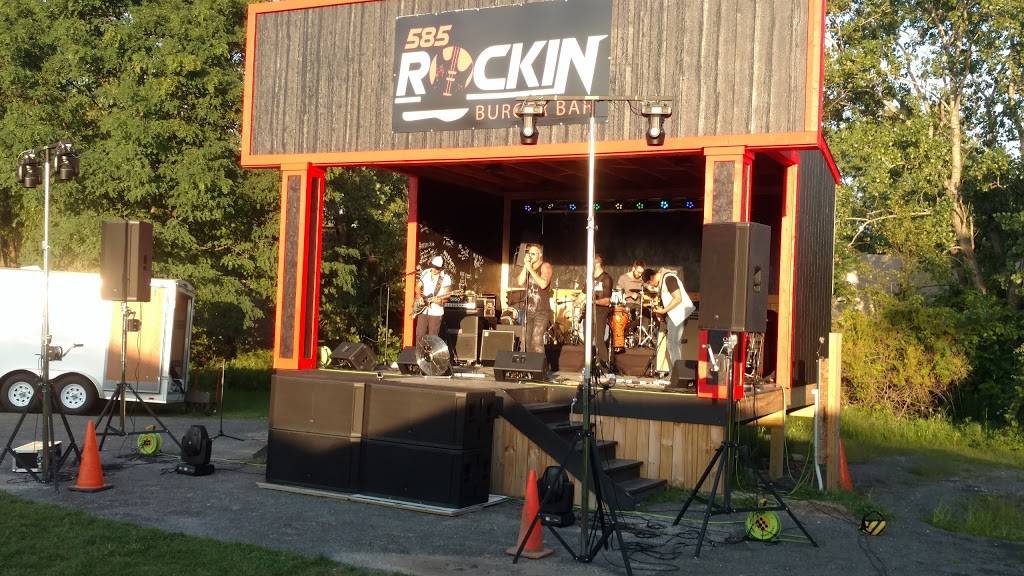 585 Rockin Burger Bar | restaurant | 250 Pixley Rd, Rochester, NY 14624, USA | 5852470079 OR +1 585-247-0079