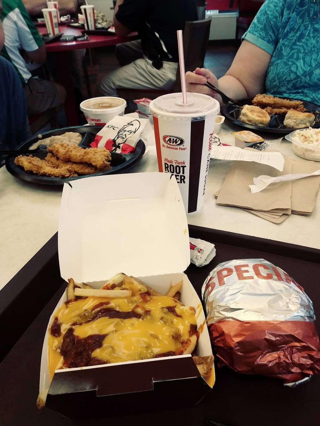 KFC | restaurant | 10919 New Haven Rd, Harrison, OH 45030, USA | 5133675111 OR +1 513-367-5111