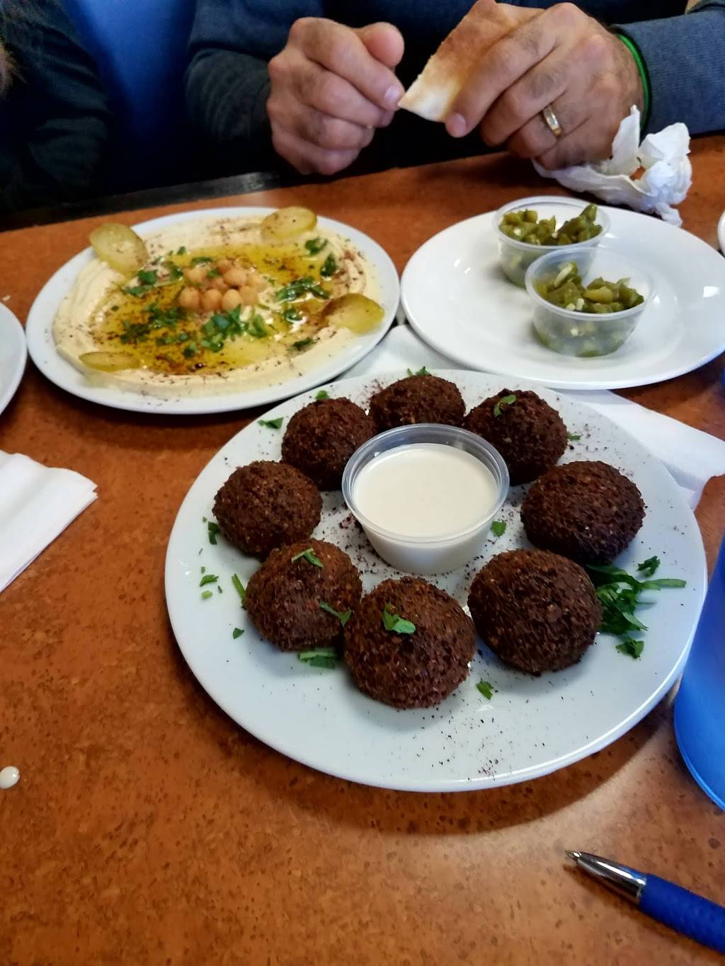 Alzaytuna grill | restaurant | 8375 Colerain Ave, Cincinnati, OH 45239, USA | 5132452000 OR +1 513-245-2000