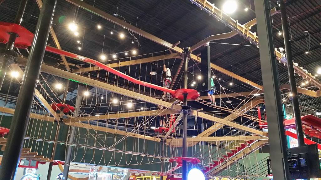 Gizmos Fun Factory | restaurant | 66 Orland Square Dr, Orland Park, IL 60462, USA | 7089498948 OR +1 708-949-8948