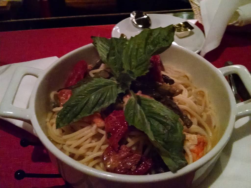 Springtown Inn | restaurant | 3258 Main St, Springtown, PA 18081, USA | 6103467262 OR +1 610-346-7262