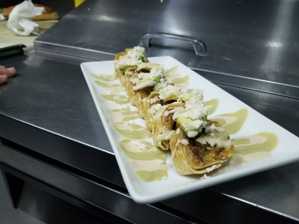 The Taco Truck | restaurant | 12697 Garzoli Ave, McFarland, CA 93250, USA | 6614549381 OR +1 661-454-9381