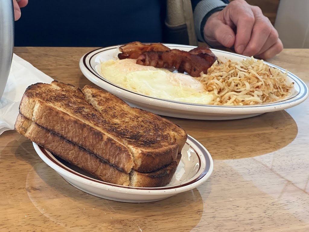 The Griddle Breakfast and Lunch | restaurant | 7732 Spalding Dr, Norcross, GA 30092, USA | 4706572745 OR +1 470-657-2745