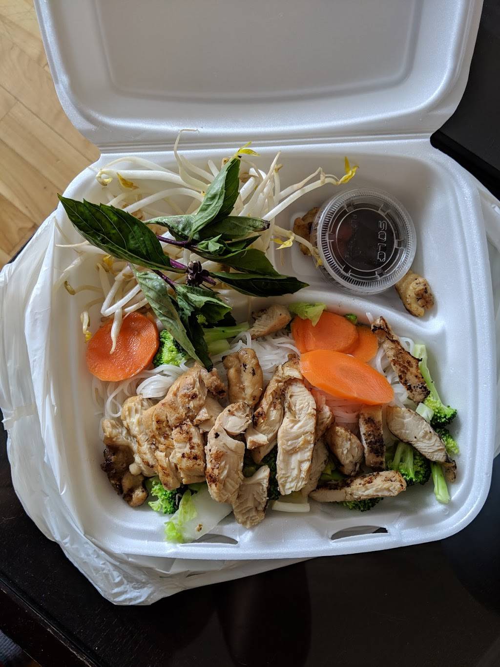 Bahn Mi Ngon | restaurant | 3775 Rue Masson, Montréal, QC H1X 1S7, Canada | 5145198668 OR +1 514-519-8668