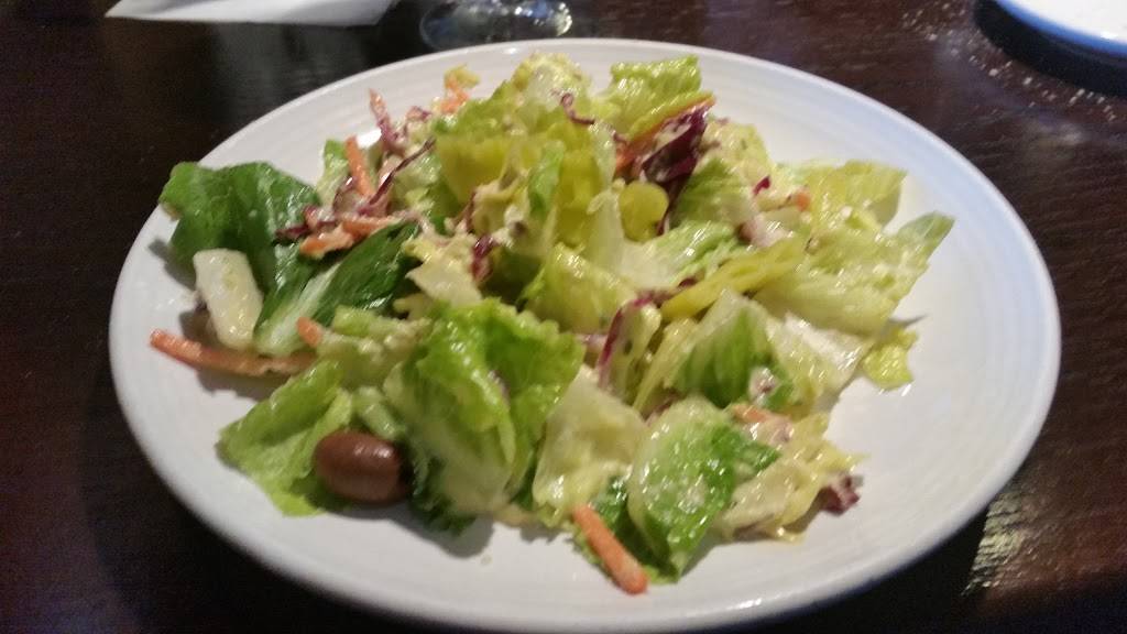 Carrabbas Italian Grill | restaurant | 2 Upjohn St, Bedford, NH 03110, USA | 6036410004 OR +1 603-641-0004