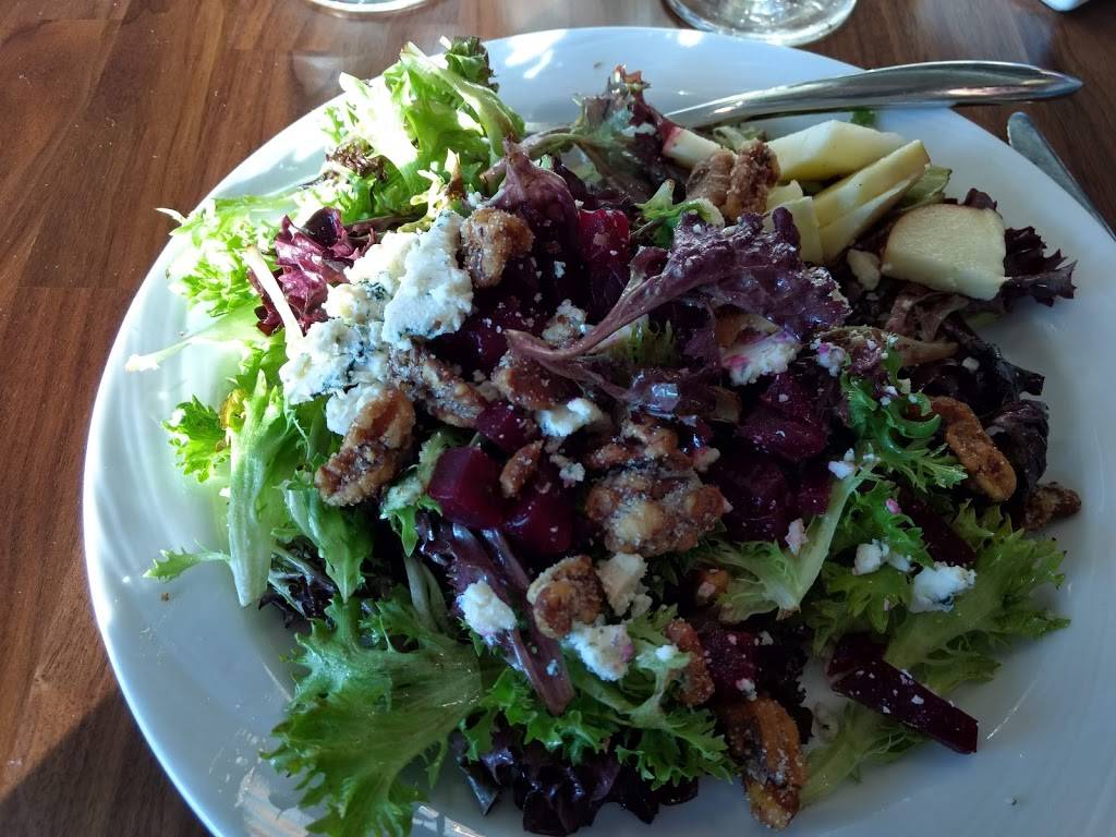 Bil-Mar Restaurant | restaurant | 1223 S Harbor Dr, Grand Haven, MI 49417, USA | 6168425920 OR +1 616-842-5920