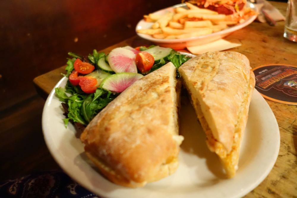 Catos Ale House | restaurant | 3891 Piedmont Ave, Oakland, CA 94611, USA | 5106553349 OR +1 510-655-3349