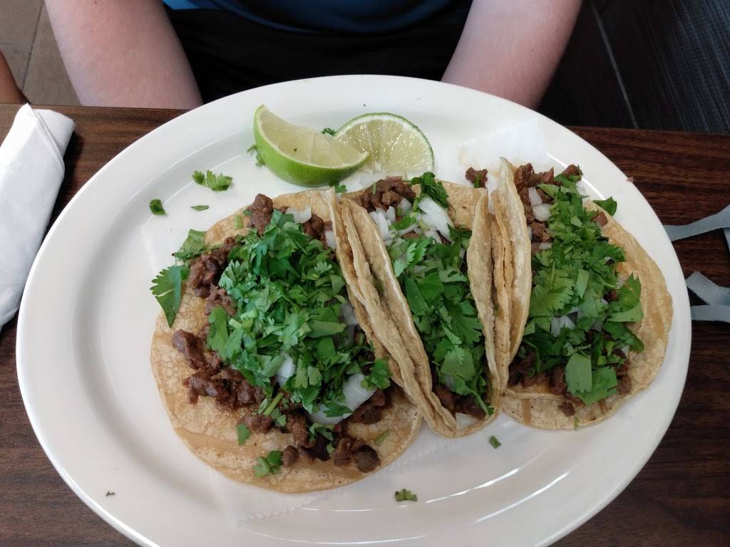 Machos Grill | restaurant | 7300 Roosevelt Rd, Forest Park, IL 60130, USA | 7086890963 OR +1 708-689-0963