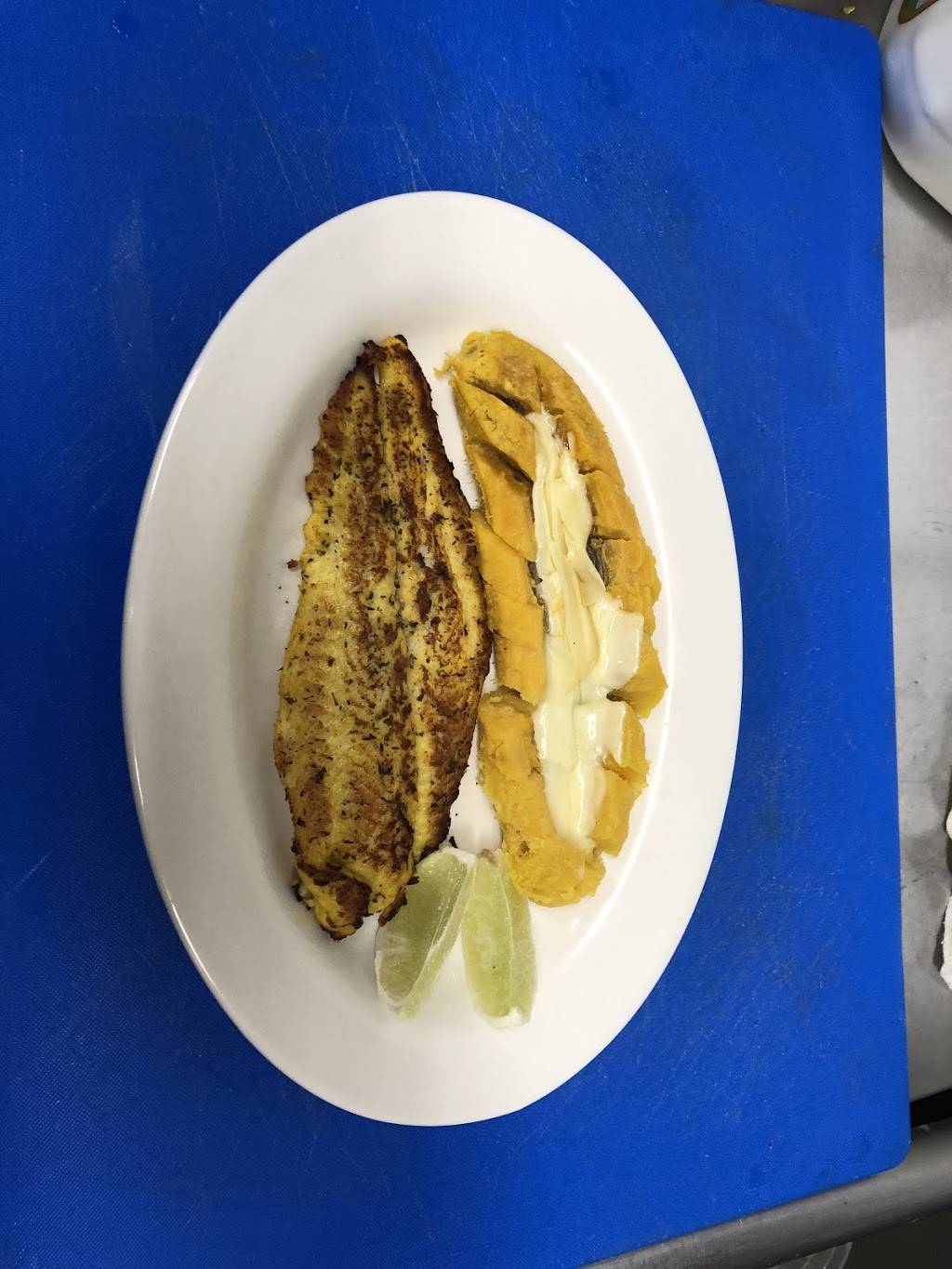 Gustito Dominicano Restaurant | restaurant | 91 Cortlandt St, Sleepy Hollow, NY 10591, USA | 9149090602 OR +1 914-909-0602