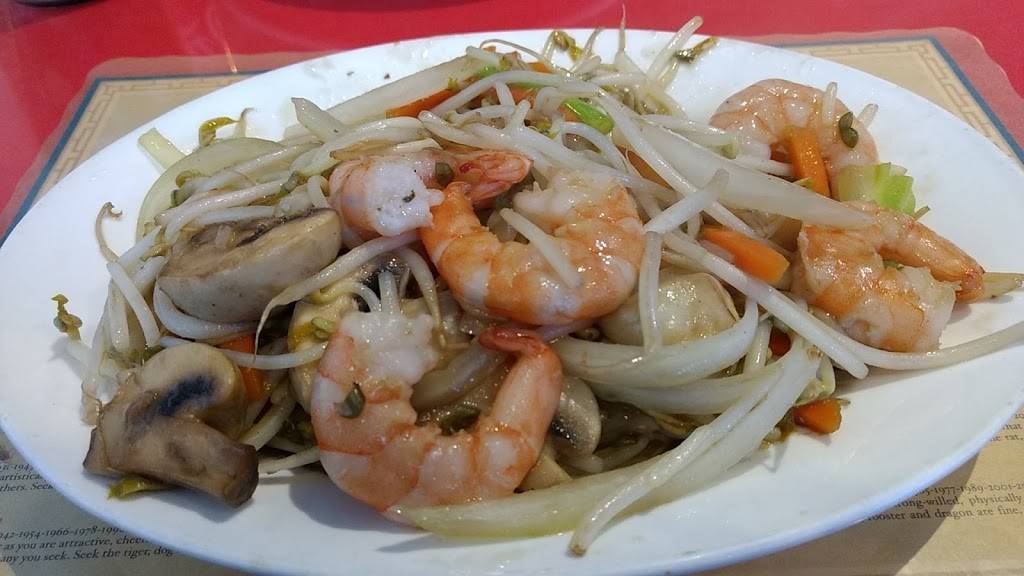 Lucky Wok Restaurant | restaurant | 4 Talbot Rd E, Wheatley, ON N0P 2P0, Canada | 5198253200 OR +1 519-825-3200