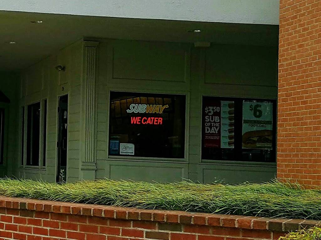 Subway | restaurant | 8320 Litchford Rd, Raleigh, NC 27615, USA | 9199770441 OR +1 919-977-0441