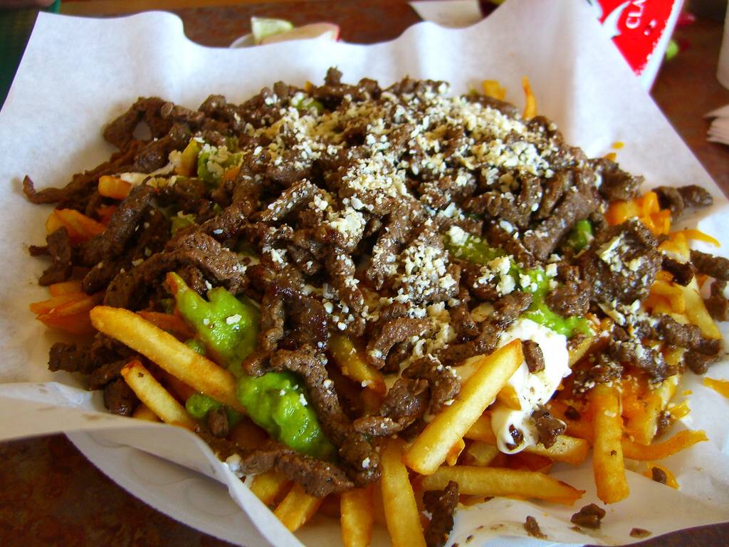 Sams Burger | restaurant | 809 Goodman St, Bakersfield, CA 93305, USA | 6613225315 OR +1 661-322-5315