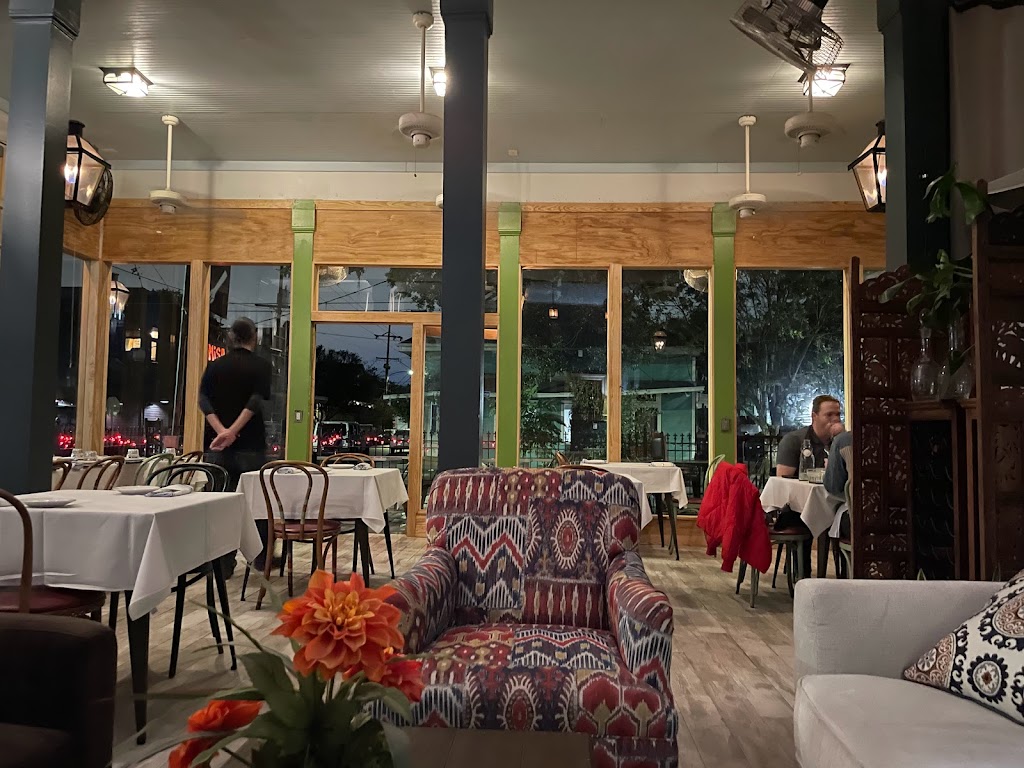 Misa Mediterranean & Fish Restaurant | restaurant | 4734 Magazine St, New Orleans, LA 70115, USA | 5045102791 OR +1 504-510-2791