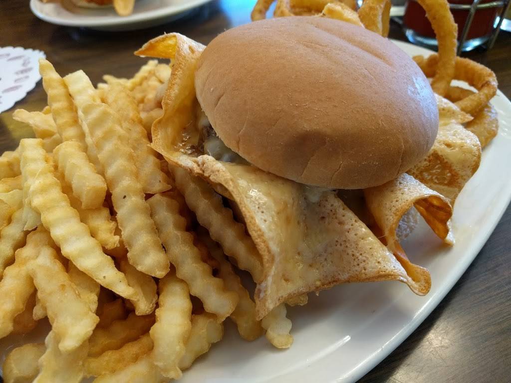 Shady Glen | restaurant | 840 Middle Turnpike E, Manchester, CT 06040, USA | 8606494245 OR +1 860-649-4245