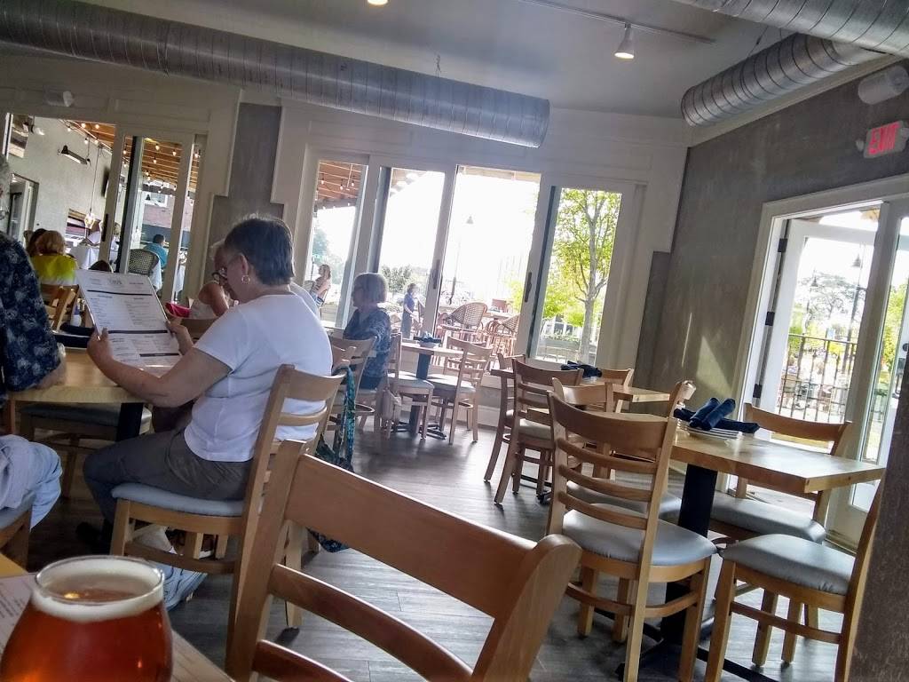 Leos Italian Social | restaurant | 2251 Front St, Cuyahoga Falls, OH 44221, USA | 3304004427 OR +1 330-400-4427