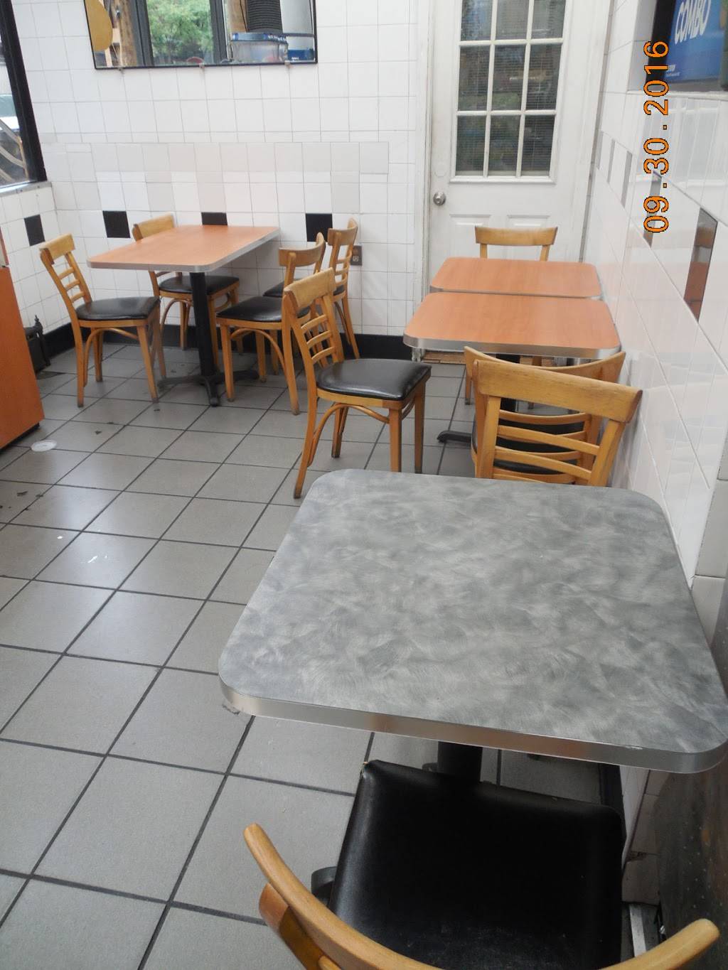 Americana Submarine | restaurant | 400 S Clark St, Chicago, IL 60605, USA | 3129221275 OR +1 312-922-1275