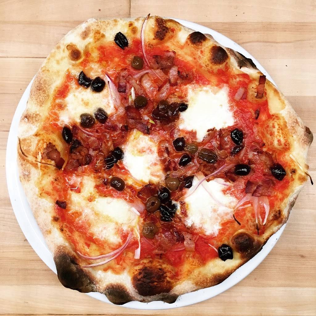 Pizzeria Melrose Plateau | restaurant | 4040 Boul St-Laurent, Montréal, QC H2W 1Y8, Canada | 5146574040 OR +1 514-657-4040