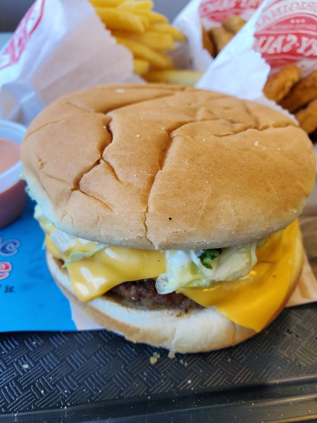 Arctic Circle | meal takeaway | 315 N Pacific Hwy, Woodburn, OR 97071, USA | 5039822486 OR +1 503-982-2486