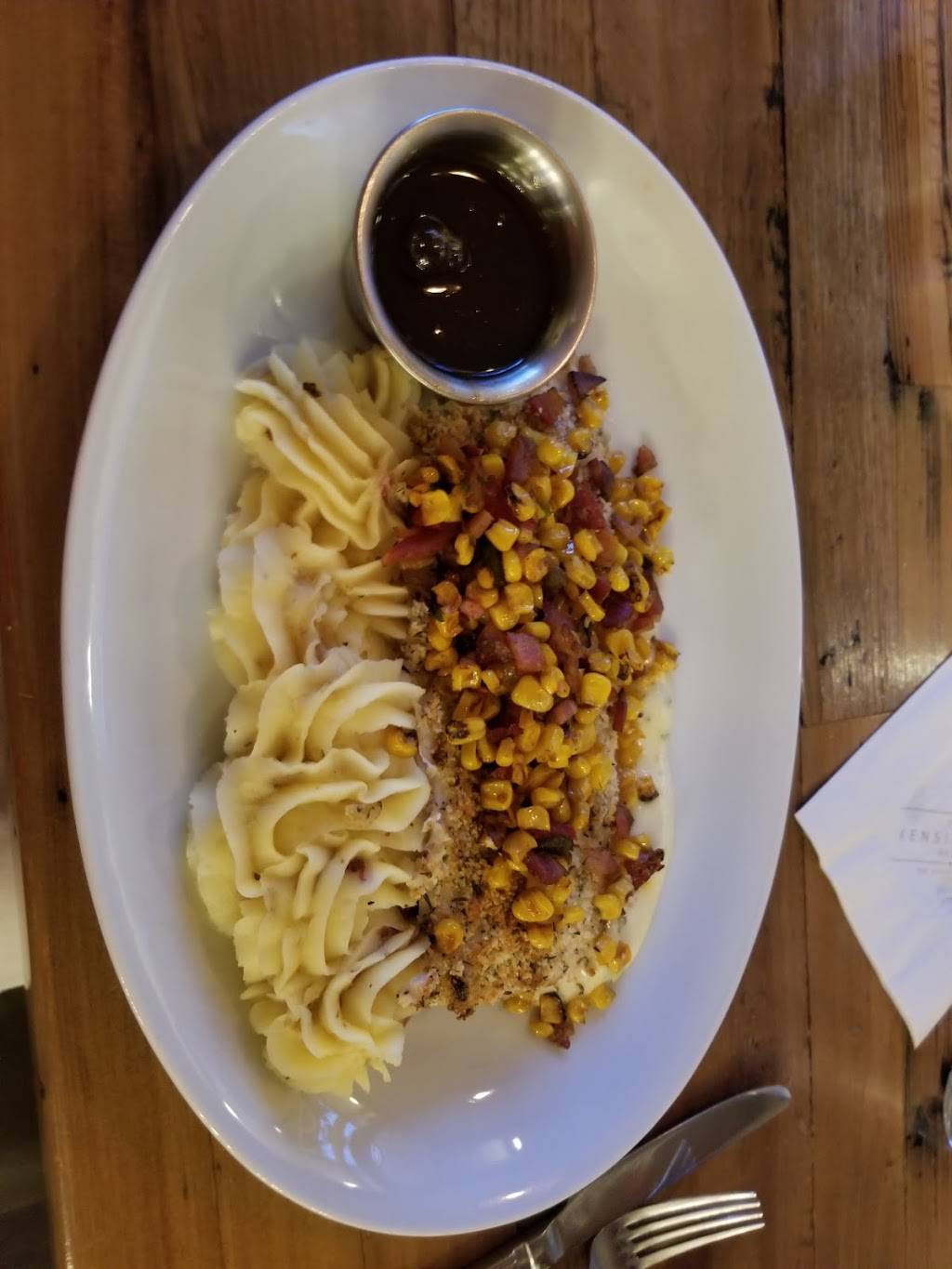 Relish Restaurant | restaurant | 610 Hilton Blvd, Ann Arbor, MI 48108, USA | 7343692810 OR +1 734-369-2810