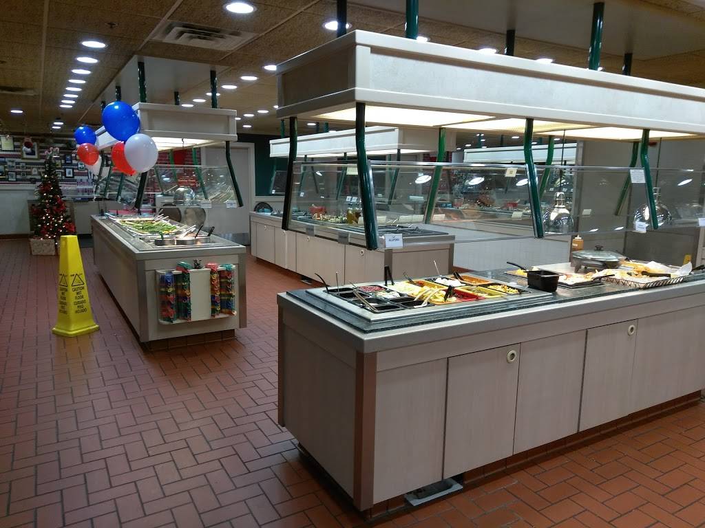 HomeTown Buffet | restaurant | 4700 Candlewood St, Lakewood, CA 90712, USA | 5626338874 OR +1 562-633-8874